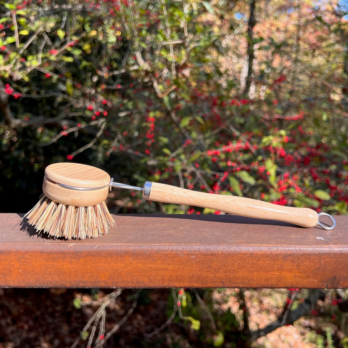 Firmer sisal and palm bristle pot scrubber brush